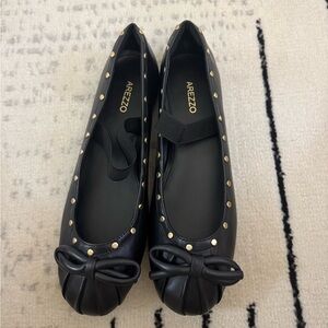 Arezzo
Women's Elsa Ballet Flats Black Studded Ballet Flats